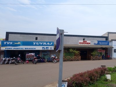 Go Chicken Restaurant -Fortportal 