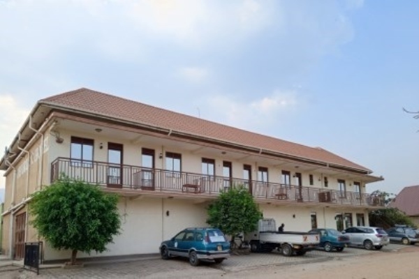 Uhuru 50 Hotel -Kasese 
